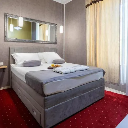 Sublime Double Bedroom With Breakfast And Free Mini Bar 住宿加早餐酒店 斯普利特
